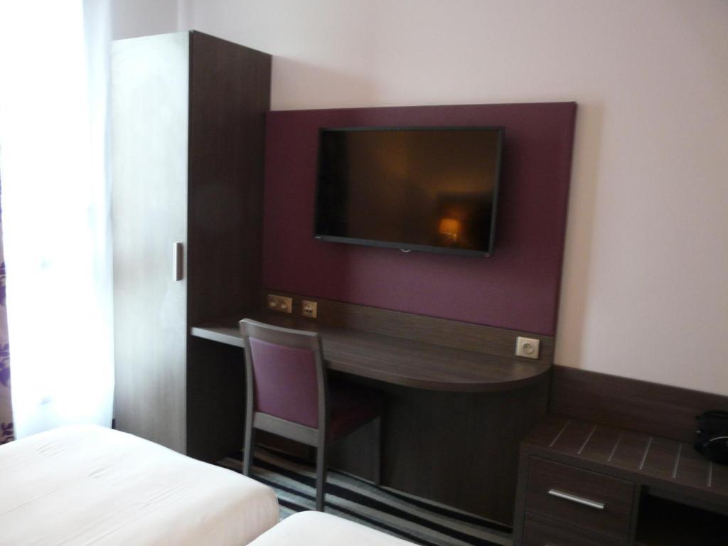 Kyriad Saint Quentin en Yvelines - Montigny Habitación foto